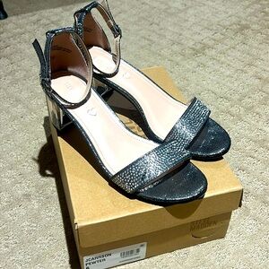 Girls Steve Madden J Carson Pewter Heels Size 6
